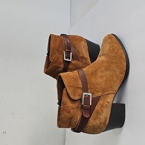 Clarks Tan Ankle Boots with Chunky Heel and Western Design